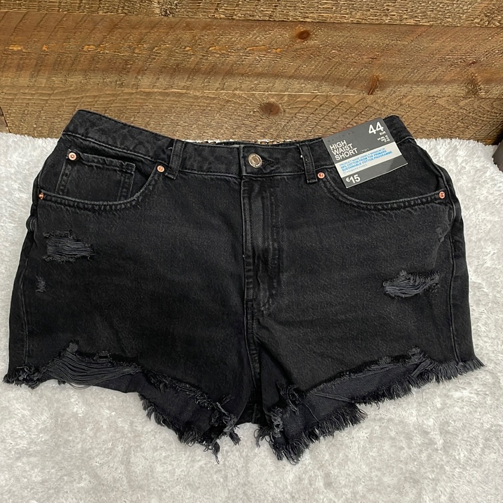 Primark Women’s High Waist Short Distressed Black Denim USA Size 12 BRAND NEW!